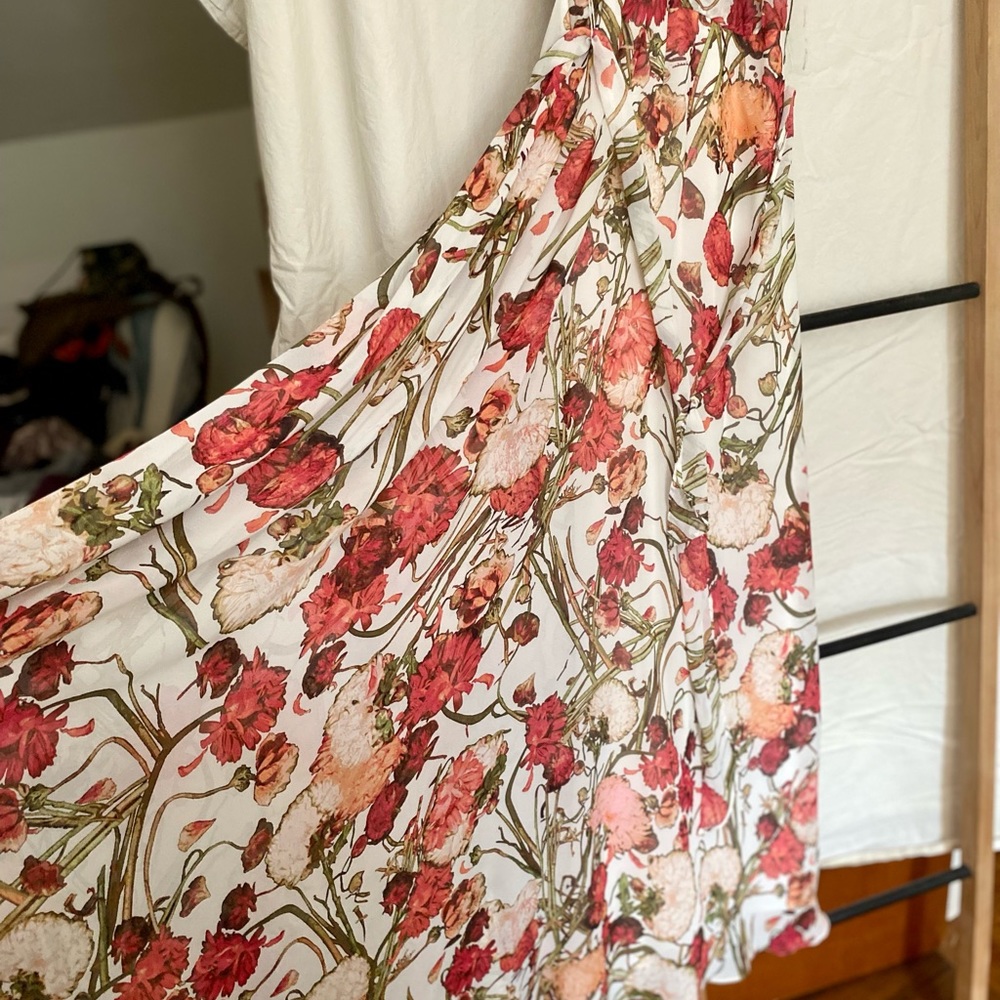 Maxi floral Adrianna Pappell Dress size 8.